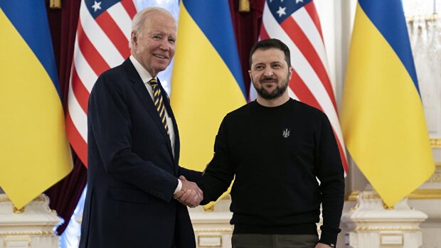 Ukrainian, U.S. presidents discuss defense issues over phone